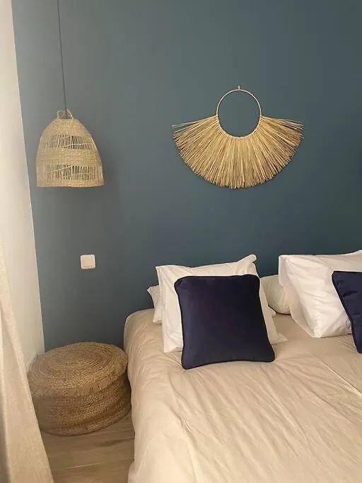 Cassis Centre, Superbe Appartement Neuf, 50M Port. Apartment