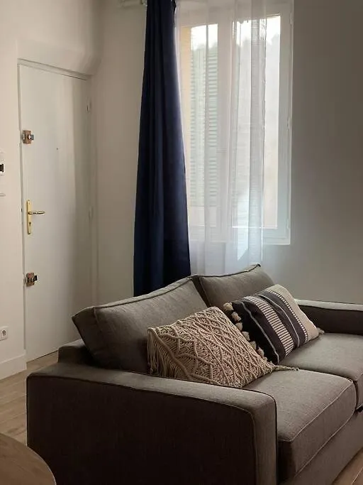 Apartment Cassis Centre, Superbe Appartement Neuf, 50M Port. France